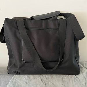 BEIS East to West Tote